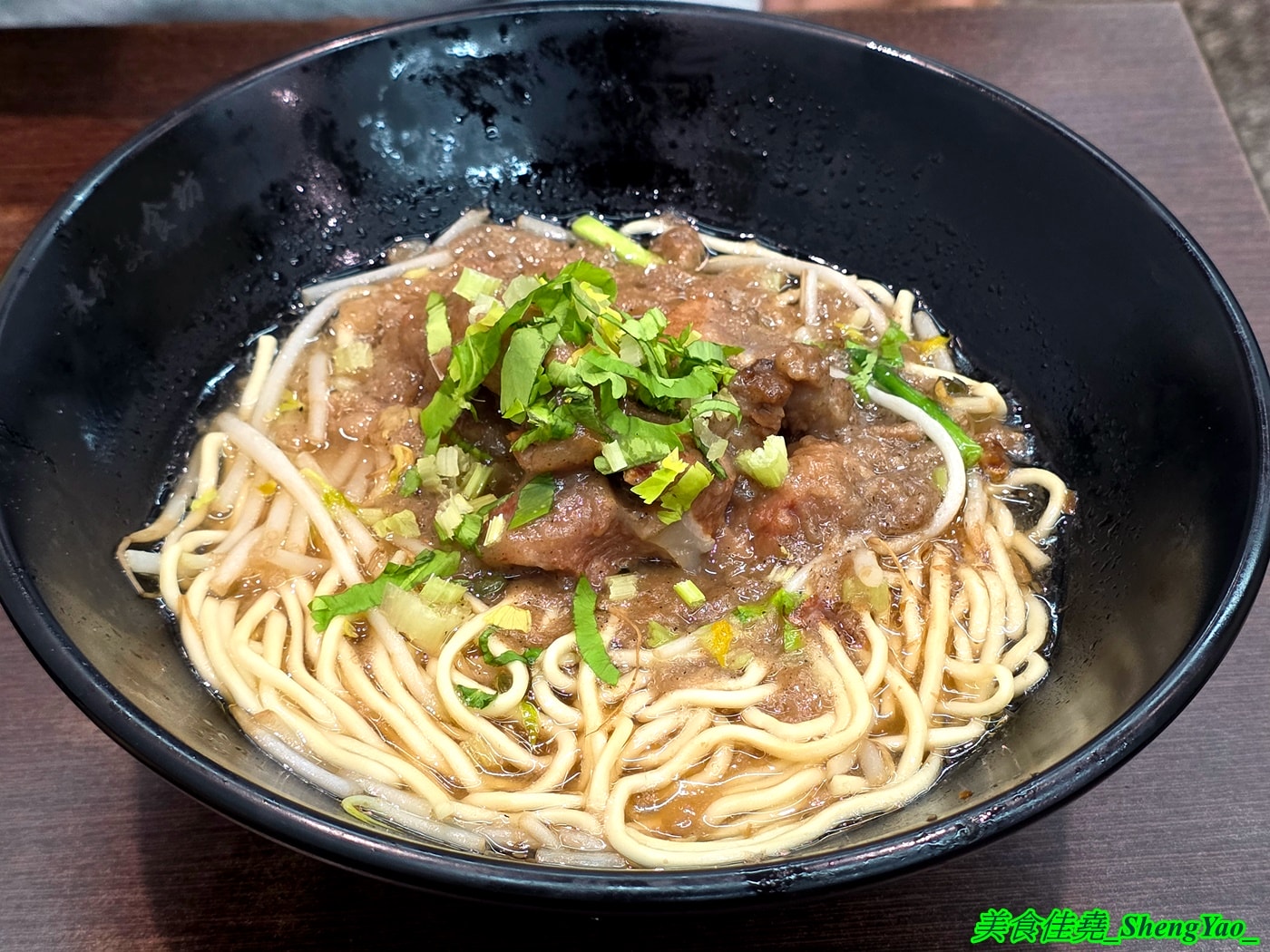 [台中梧棲]詹師傅清水筒仔米糕 – 梧棲生意很好的米糕店，米糕好吃，搭配上清肉羹湯有夠讚，店內有免費冬瓜茶可以喝。