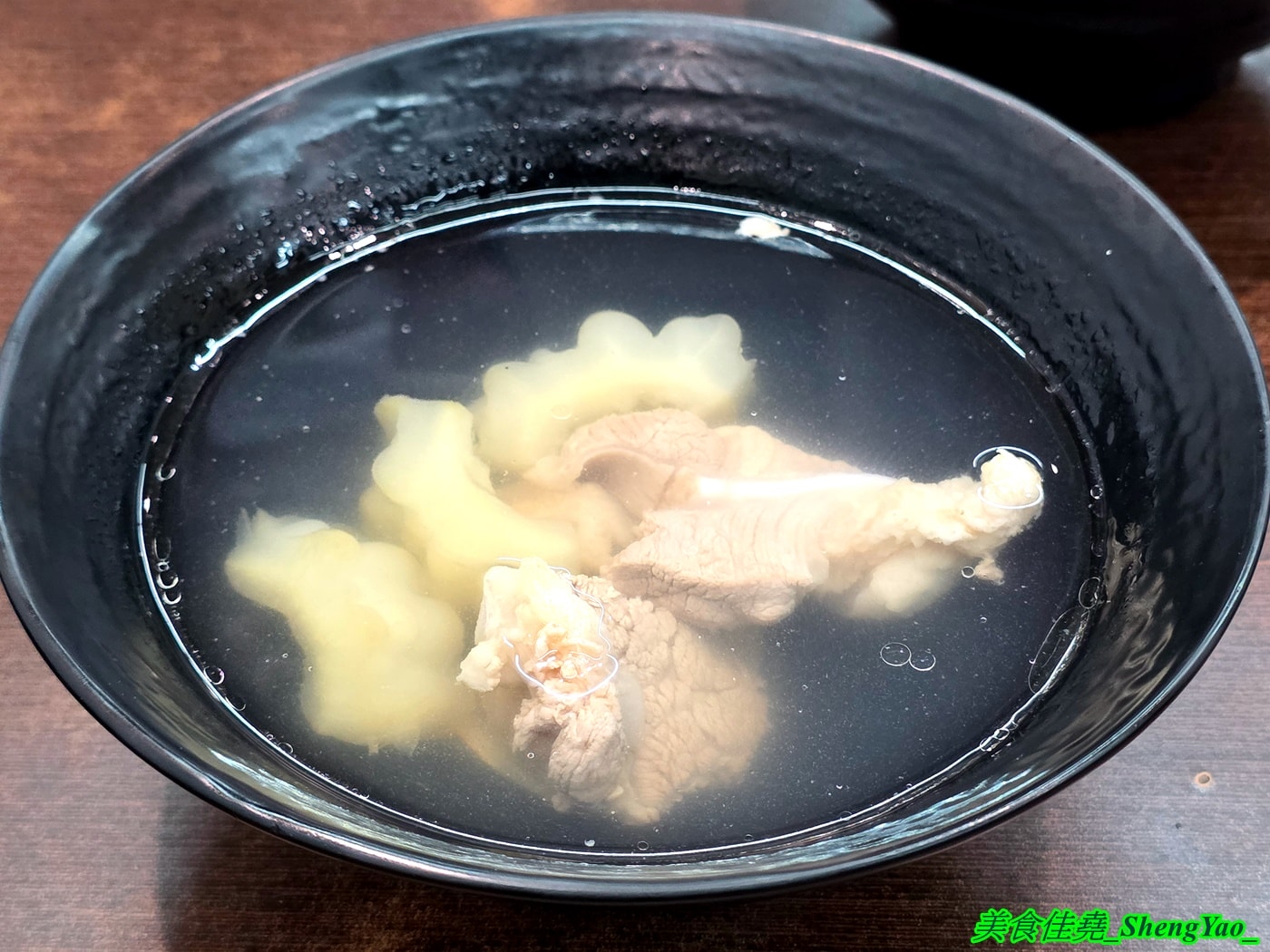 [台中梧棲]詹師傅清水筒仔米糕 – 梧棲生意很好的米糕店，米糕好吃，搭配上清肉羹湯有夠讚，店內有免費冬瓜茶可以喝。