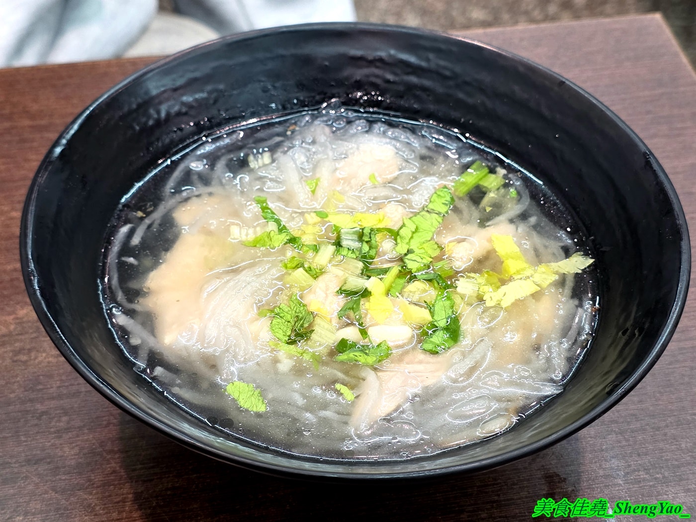 [台中梧棲]詹師傅清水筒仔米糕 – 梧棲生意很好的米糕店，米糕好吃，搭配上清肉羹湯有夠讚，店內有免費冬瓜茶可以喝。