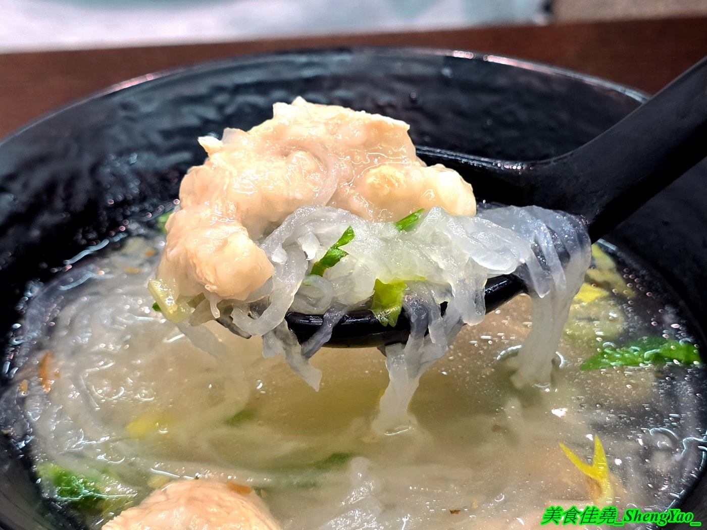 [台中梧棲]詹師傅清水筒仔米糕 – 梧棲生意很好的米糕店，米糕好吃，搭配上清肉羹湯有夠讚，店內有免費冬瓜茶可以喝。