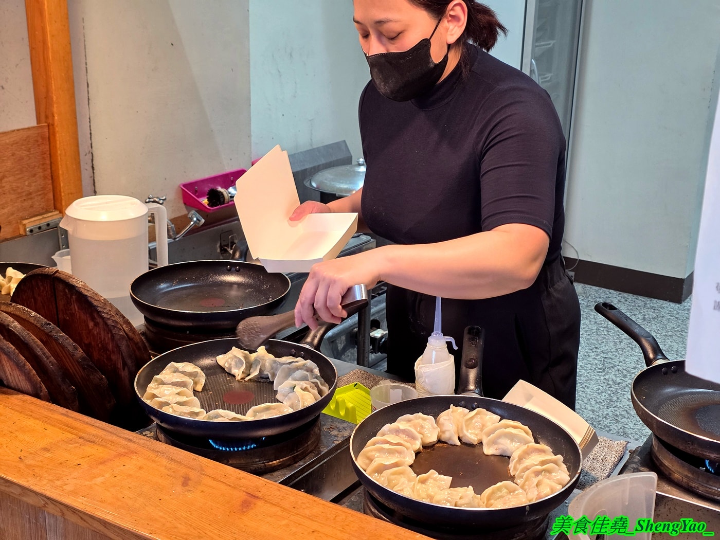 [台中沙鹿]鹿餃 – 海線隱藏版爆餡煎餃，用料實在，居然有香菜口味。