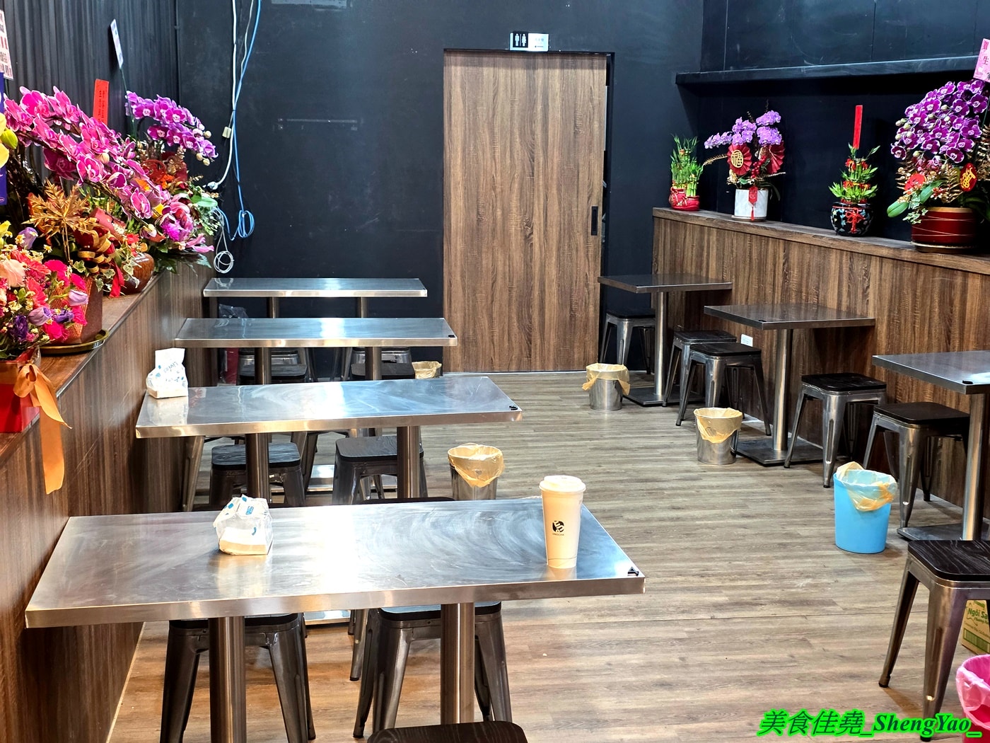 [台中梧棲]HẺM 115 – 海線新開幕質感越南料理，牛肉河粉很好吃，價格有點貴。