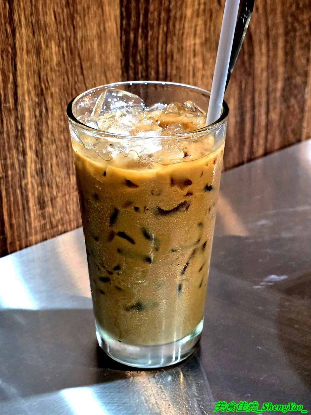 [台中梧棲]HẺM 115 – 海線新開幕質感越南料理，牛肉河粉很好吃，價格有點貴。