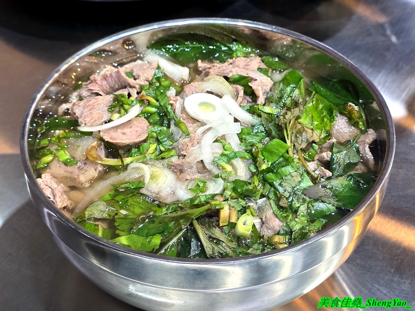 [台中梧棲]HẺM 115 – 海線新開幕質感越南料理，牛肉河粉很好吃，價格有點貴。