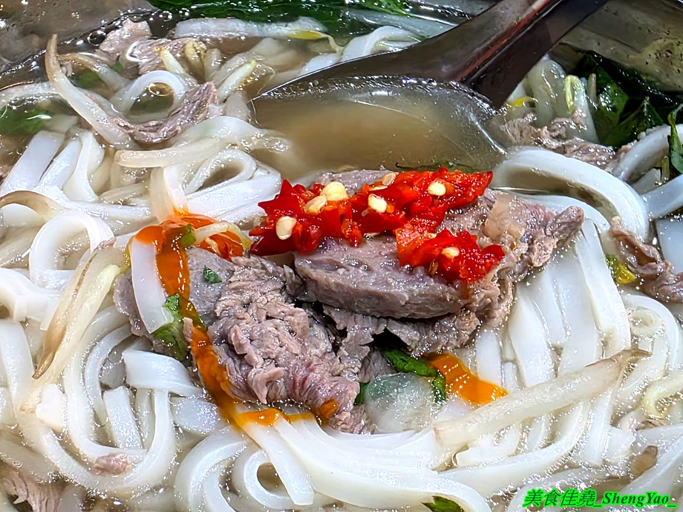 [台中梧棲]HẺM 115 – 海線新開幕質感越南料理，牛肉河粉很好吃，價格有點貴。