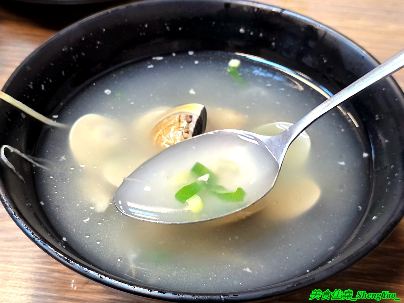 [台中沙鹿]十勝嵐 沙鹿店 – 沙鹿學生超級愛店，咖哩飯和丼飯是主打，爆炸肉量炸雞咖哩超浮誇，加飯加麵免費，內用還提供免費飲料。