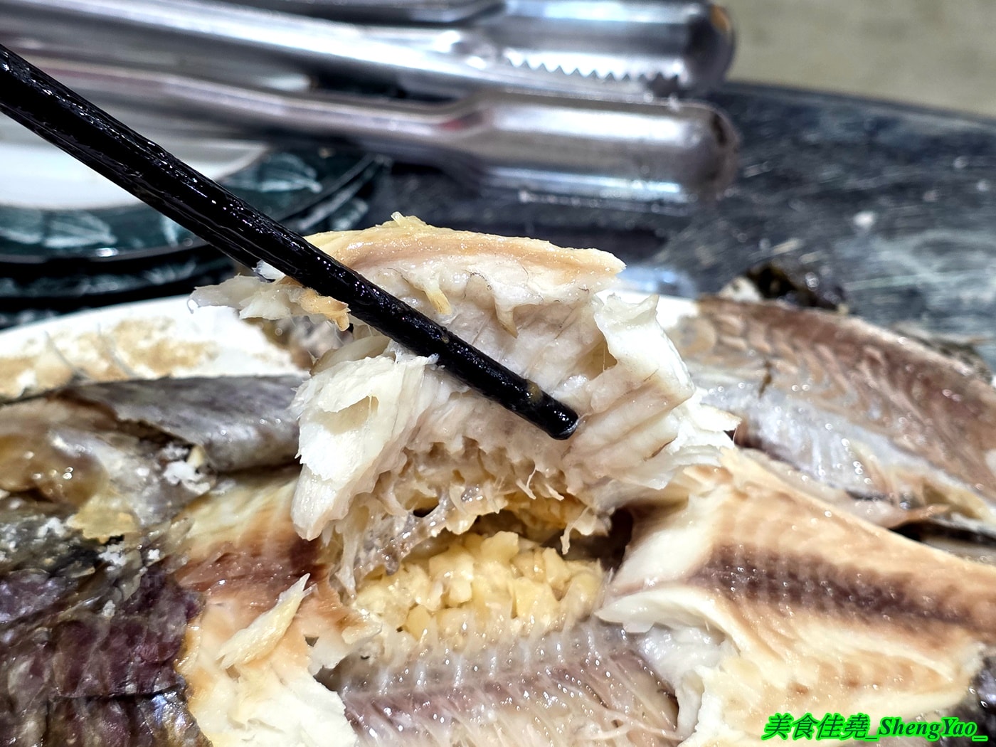 [台中沙鹿]海線蚵姐 – 海線超平價烤鮮蚵吃到飽，鮮蚵又肥又大，吃起來有夠爽，還能加購蛤蠣吃到飽，店內也有豐富多樣熱炒，他們熱炒也超強。