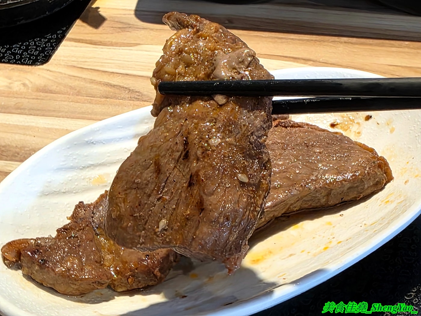 [台中沙鹿]瘋鍋火烤兩吃 沙鹿店 – 海線低調的火烤兩吃火鍋，有火鍋、火烤兩吃、純烤三種，新推出”宮廷六品盛合烤肉”，一次可以吃到六種肉，消費還能集點換小朋友的玩具。