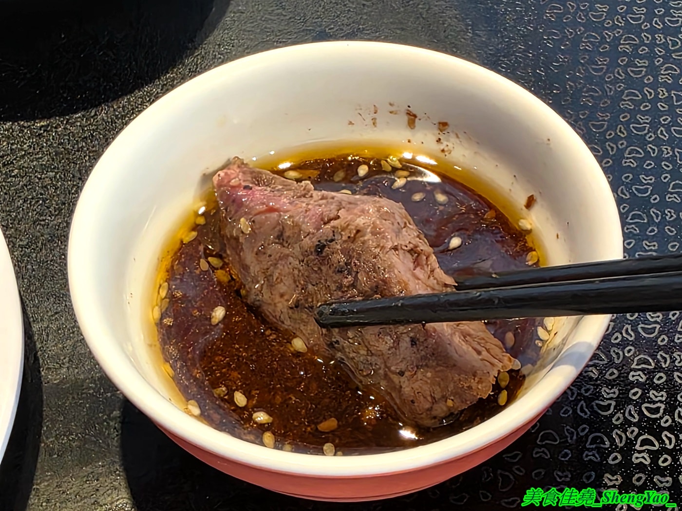 [台中沙鹿]瘋鍋火烤兩吃 沙鹿店 – 海線低調的火烤兩吃火鍋，有火鍋、火烤兩吃、純烤三種，新推出”宮廷六品盛合烤肉”，一次可以吃到六種肉，消費還能集點換小朋友的玩具。
