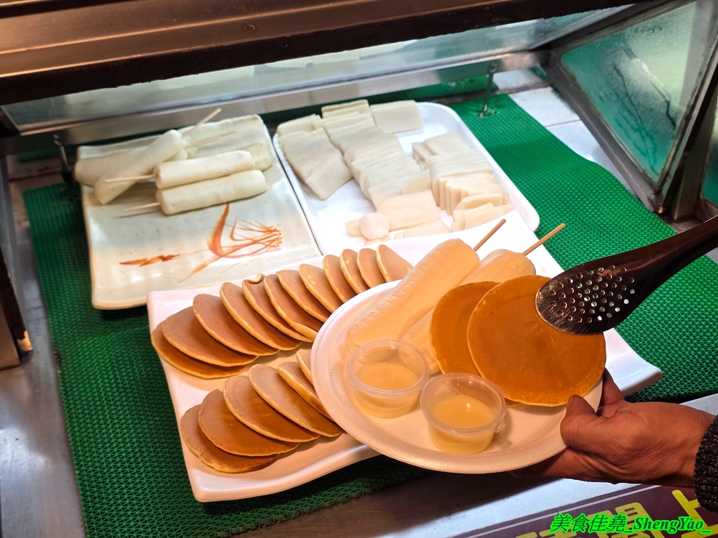 [台中沙鹿]乳牛牧場 – 台中海線國際化的戶外碳烤吃到飽景觀餐廳，很常有外國人來吃，自助區東西豐富多樣，平日一人569元，特定時段甚至不用500元，可以3小時無限吃到飽，C/P值有夠頂。