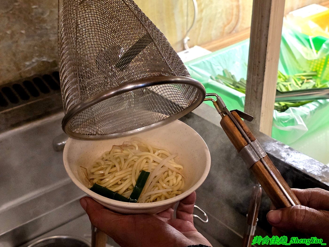 [台中沙鹿]乳牛牧場 – 台中海線國際化的戶外碳烤吃到飽景觀餐廳，很常有外國人來吃，自助區東西豐富多樣，平日一人569元，特定時段甚至不用500元，可以3小時無限吃到飽，C/P值有夠頂。