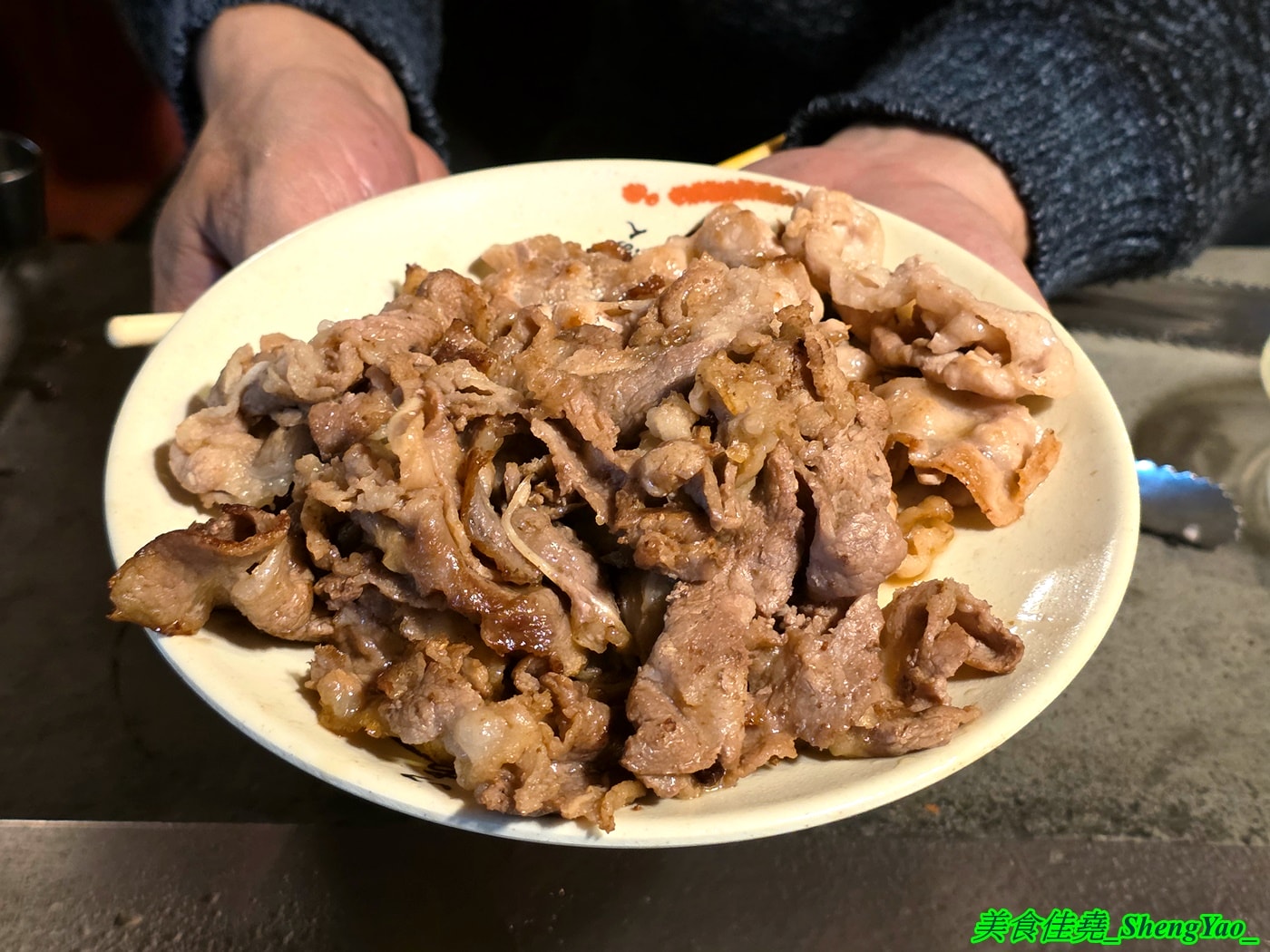 [台中沙鹿]乳牛牧場 – 台中海線國際化的戶外碳烤吃到飽景觀餐廳，很常有外國人來吃，自助區東西豐富多樣，平日一人569元，特定時段甚至不用500元，可以3小時無限吃到飽，C/P值有夠頂。