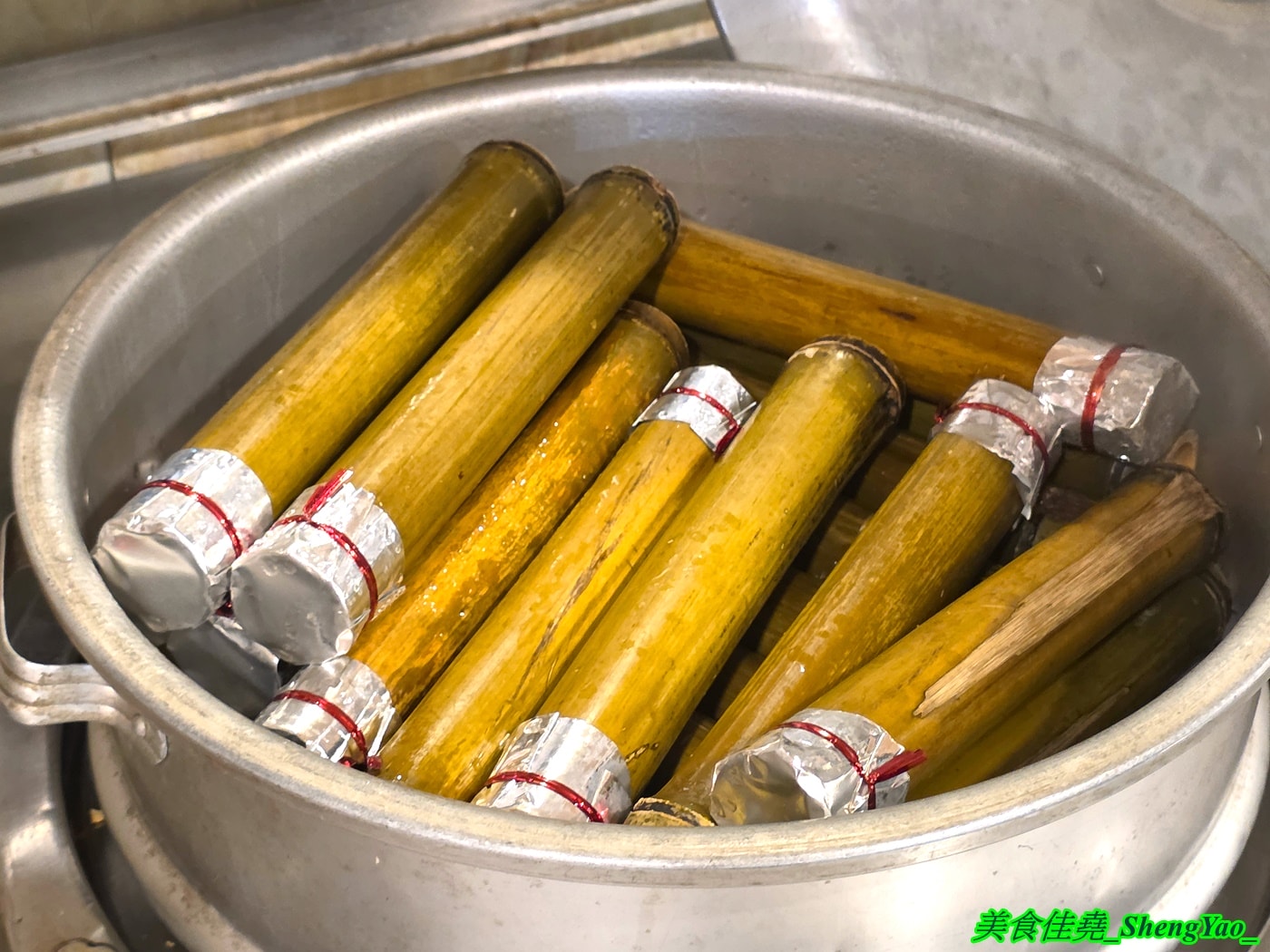 [台中沙鹿]乳牛牧場 – 台中海線國際化的戶外碳烤吃到飽景觀餐廳，很常有外國人來吃，自助區東西豐富多樣，平日一人569元，特定時段甚至不用500元，可以3小時無限吃到飽，C/P值有夠頂。