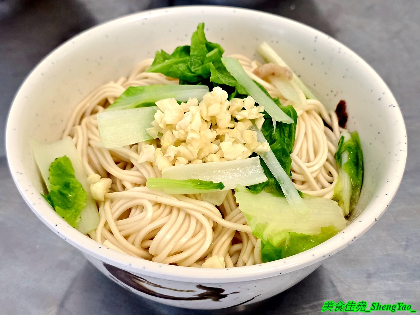 [台中梧棲]福成麵館 – 海線新開幕的一個人小麵館，年輕老闆一人HOLD住全店，麵點看似樸實但有特色，滷味很強，絕對要點。
