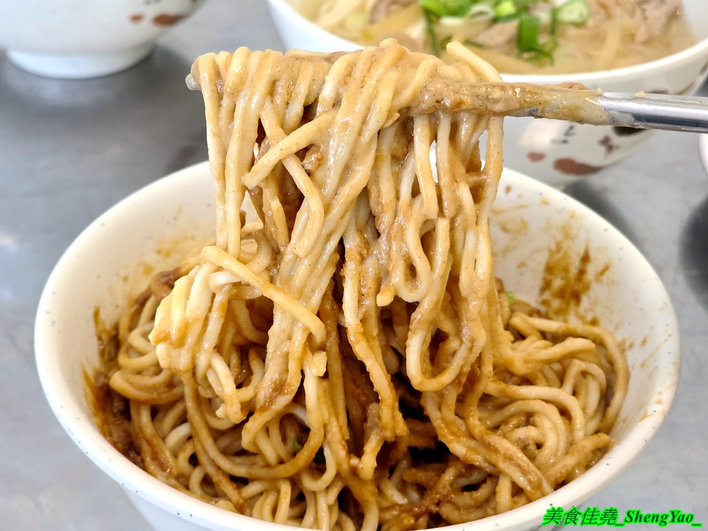 [台中梧棲]福成麵館 – 海線新開幕的一個人小麵館，年輕老闆一人HOLD住全店，麵點看似樸實但有特色，滷味很強，絕對要點。