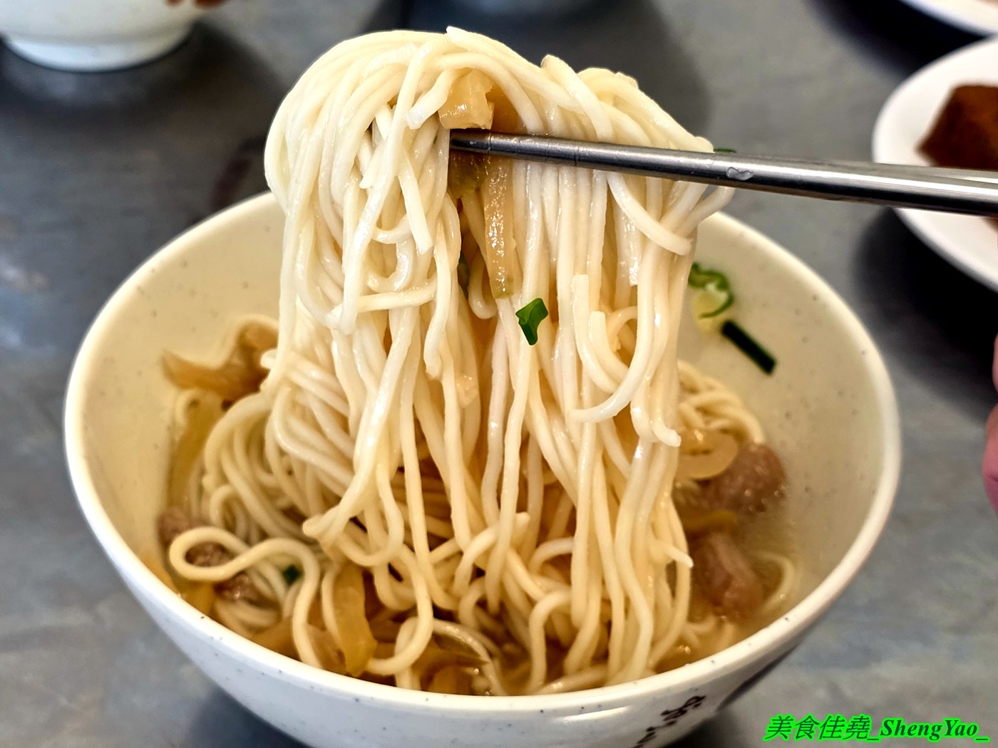 [台中梧棲]福成麵館 – 海線新開幕的一個人小麵館，年輕老闆一人HOLD住全店，麵點看似樸實但有特色，滷味很強，絕對要點。