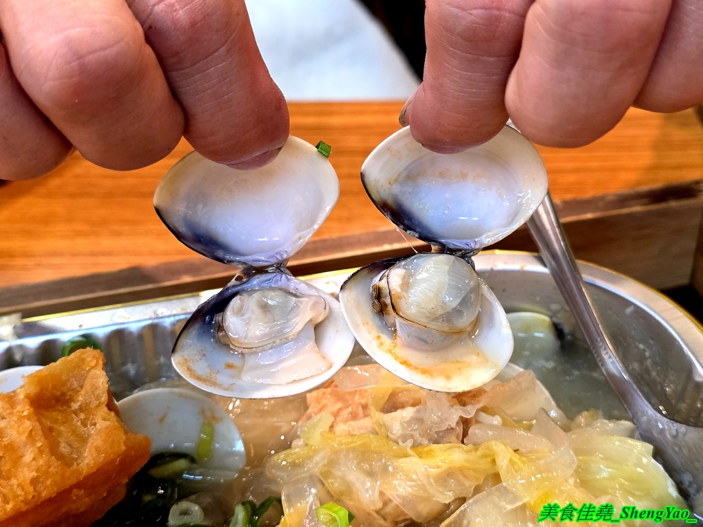 [台中沙鹿]錫遊記 – 海線罕見的錫紙燒料理，有兩種口味和多種肉類海鮮食材可選擇搭配，料多豐富，最低只要128元，內用還有免費白飯飲料。