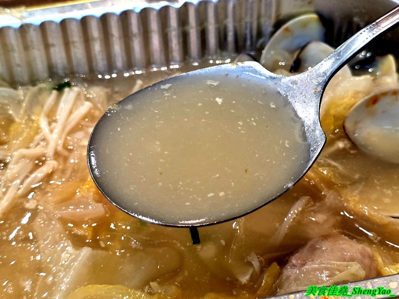[台中沙鹿]錫遊記 – 海線罕見的錫紙燒料理，有兩種口味和多種肉類海鮮食材可選擇搭配，料多豐富，最低只要128元，內用還有免費白飯飲料。
