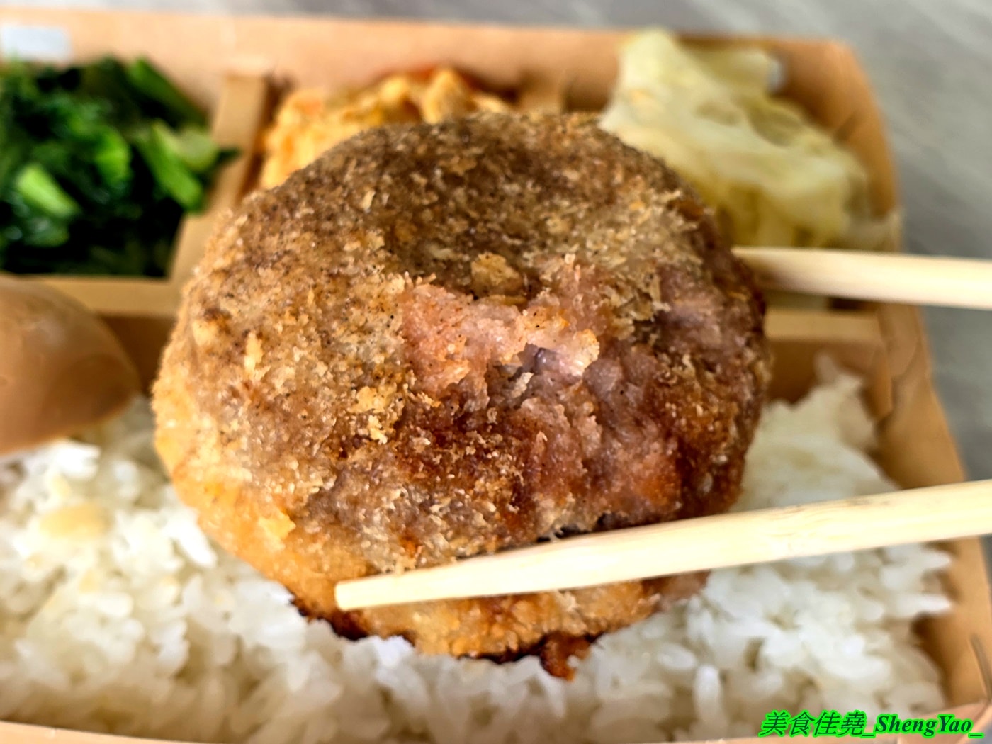[台中沙鹿]杰克廚房 – 海線隱藏版創意私廚餐盒，主菜居然吃得到多汁漢堡排、炙燒牛五花肉排，精緻又好吃，價錢合理，每日有限量記得要先預訂喔。