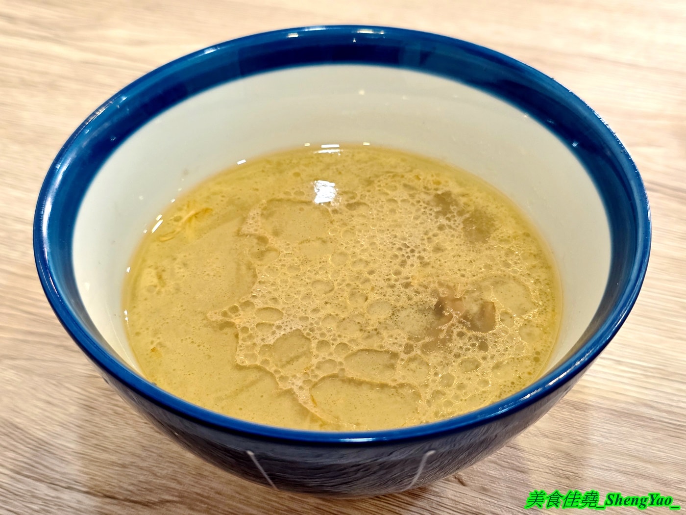 [台中沙鹿]鹿港圓環頂麵食館 沙鹿店 – 鹿港人氣小吃店海線首間分店，麵食樸實好吃，搭配特製辣椒辣油更對味，湯類很特別，滷味多樣都只要10元。