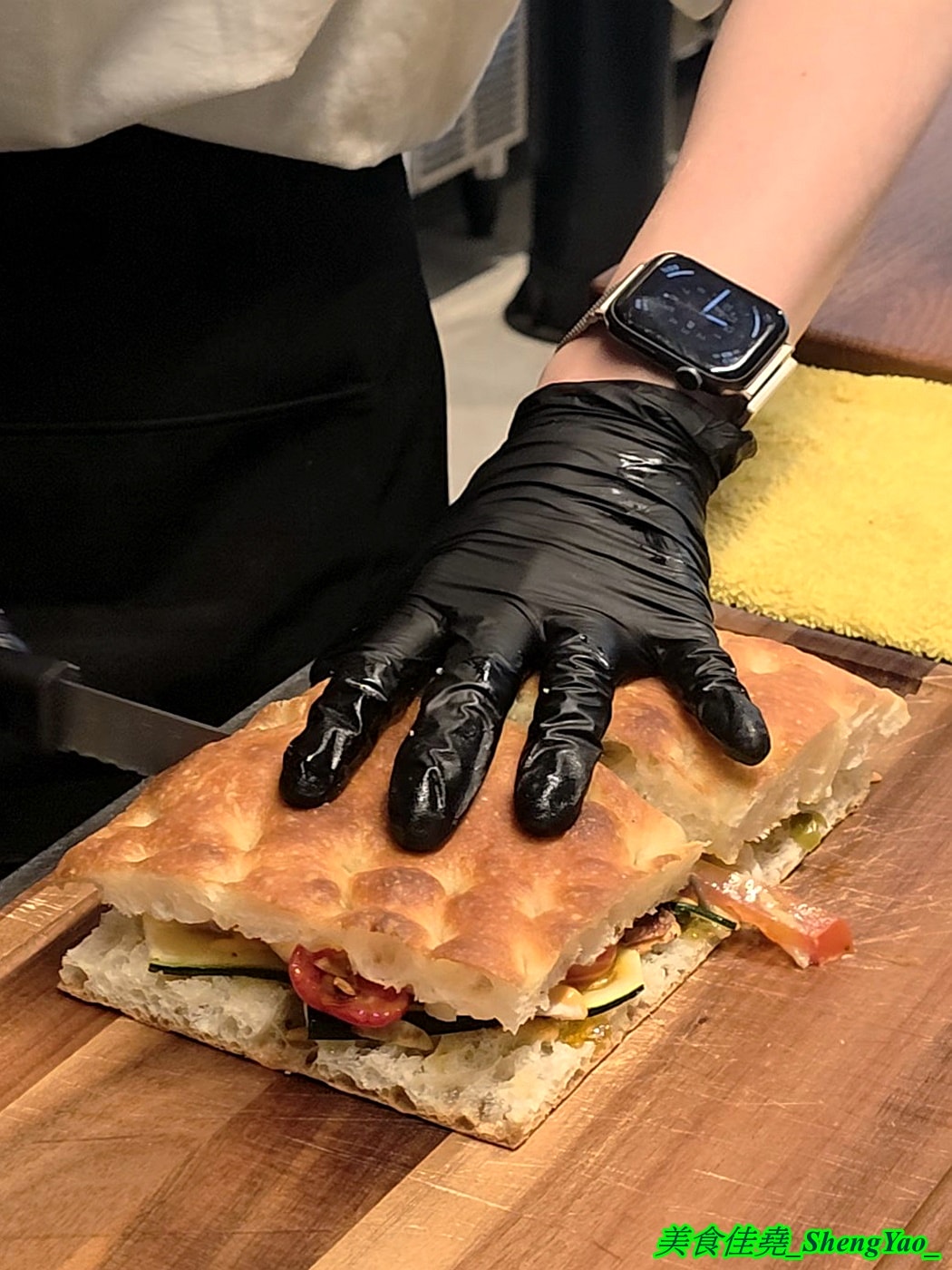 [台中梧棲] FiCO Sandwich Café – 海線也能吃到道地好吃的佛卡夏三明治了，有很多外國人來吃，透明化製作過程給人感覺新奇有趣。