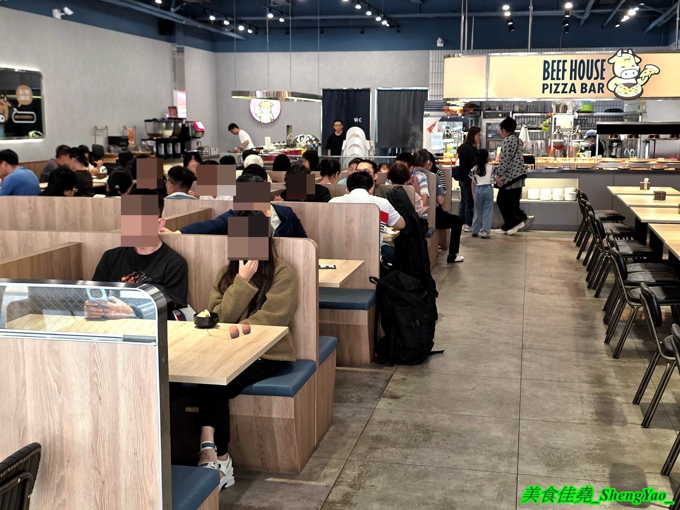 [台中西屯]牛室炙燒牛排 中科玉門店 – 被牛排耽誤的自助BUFFET，排餐389元起超豐富自助吧吃到飽，新增現烤雞蛋糕和手工豆花。