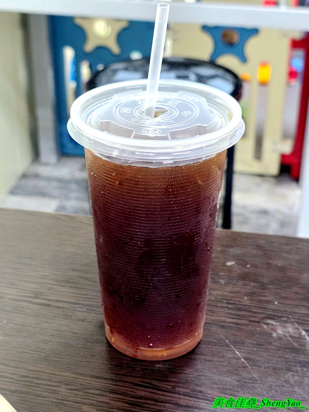 [台中梧棲]阿誠香雞排 – 被雞排炸物耽誤的熱炒店，明明是雞排店，卻有賣炒飯炒麵和熱炒燒烤，重新裝潢有內用區了。