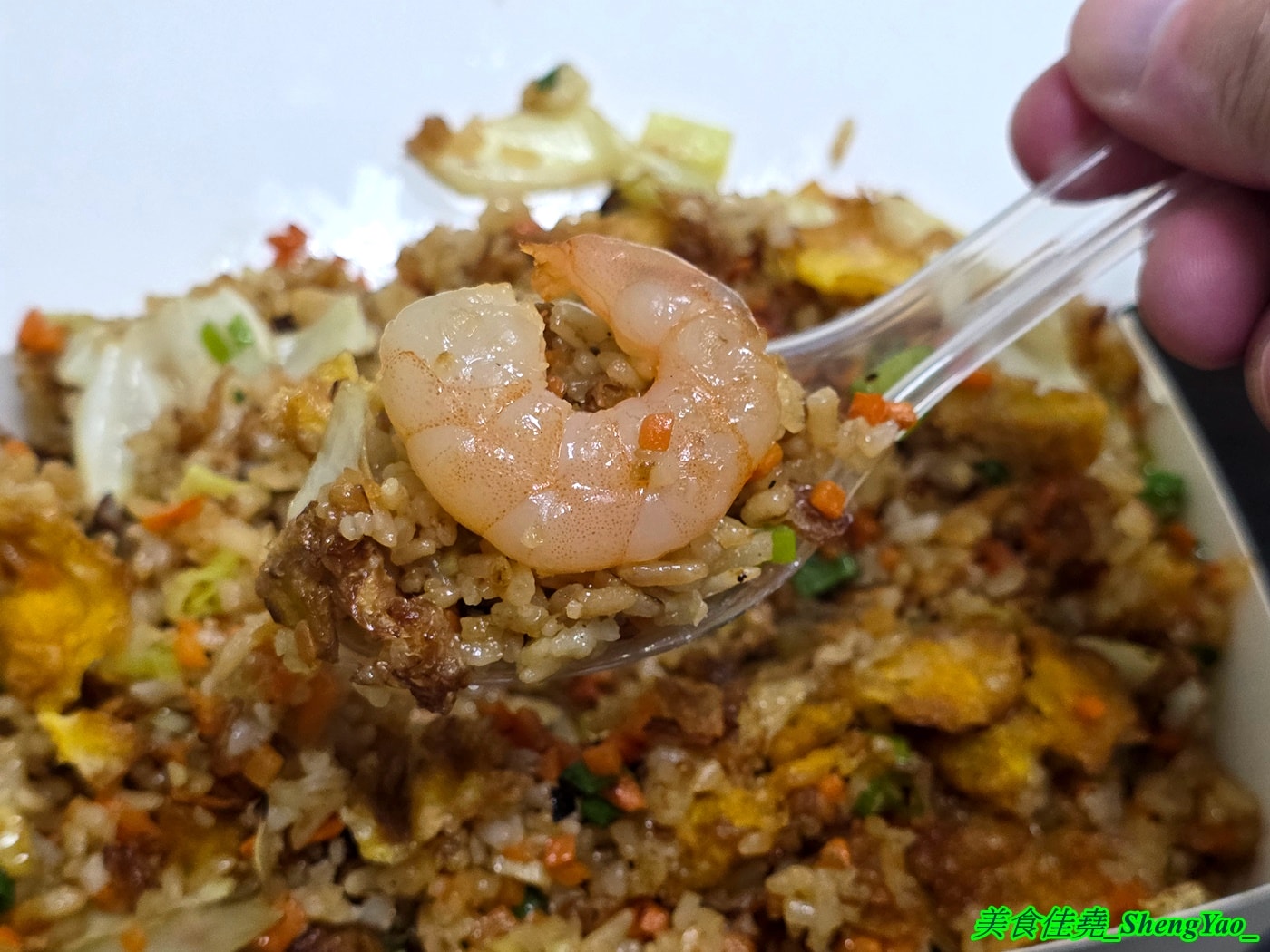 [台中梧棲]阿誠香雞排 – 被雞排炸物耽誤的熱炒店，明明是雞排店，卻有賣炒飯炒麵和熱炒燒烤，重新裝潢有內用區了。