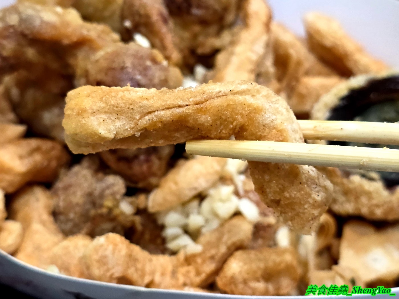 [台中梧棲]阿誠香雞排 – 被雞排炸物耽誤的熱炒店，明明是雞排店，卻有賣炒飯炒麵和熱炒燒烤，重新裝潢有內用區了。