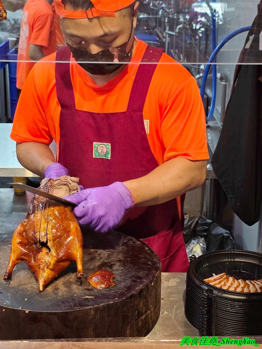 [台中太平]鴨大哥港式脆皮烤鴨 太平店 – 從海線沙鹿發跡的傳奇烤鴨店，吃法多樣，口味獨特，太平店有設置內用區還有賣燒鴨飯、叉燒飯。
