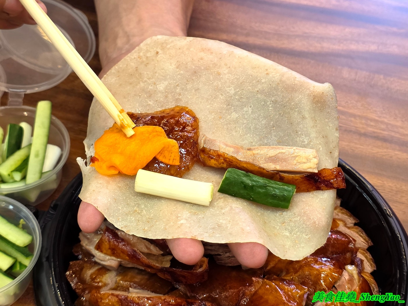 [台中太平]鴨大哥港式脆皮烤鴨 太平店 – 從海線沙鹿發跡的傳奇烤鴨店，吃法多樣，口味獨特，太平店有設置內用區還有賣燒鴨飯、叉燒飯。