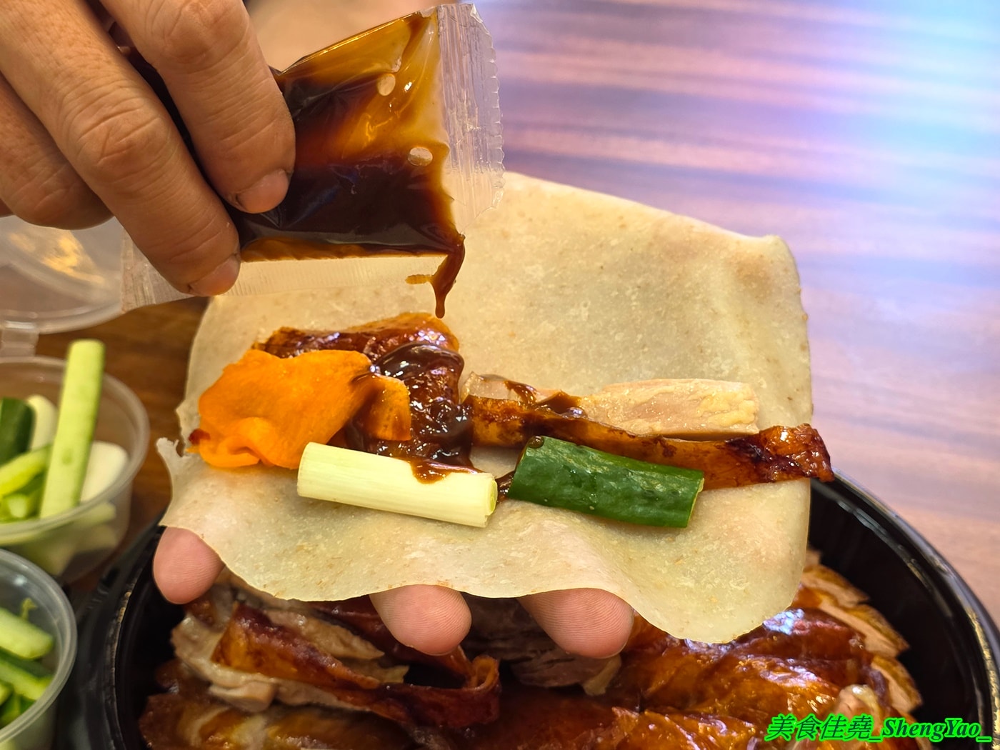 [台中太平]鴨大哥港式脆皮烤鴨 太平店 – 從海線沙鹿發跡的傳奇烤鴨店，吃法多樣，口味獨特，太平店有設置內用區還有賣燒鴨飯、叉燒飯。