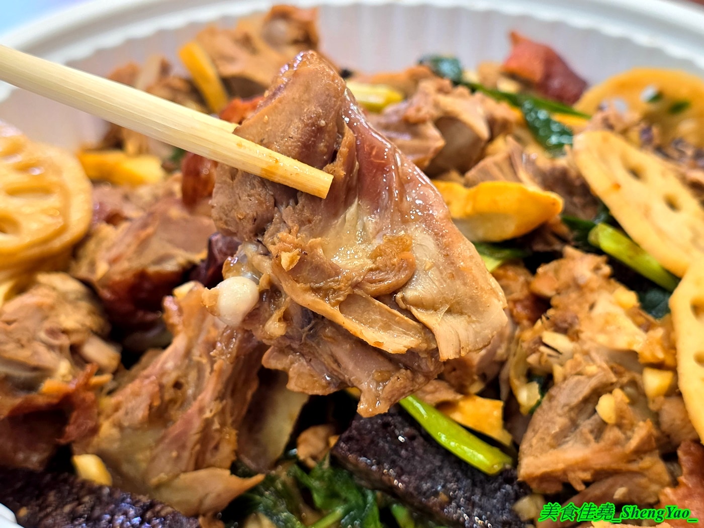 [台中太平]鴨大哥港式脆皮烤鴨 太平店 – 從海線沙鹿發跡的傳奇烤鴨店，吃法多樣，口味獨特，太平店有設置內用區還有賣燒鴨飯、叉燒飯。