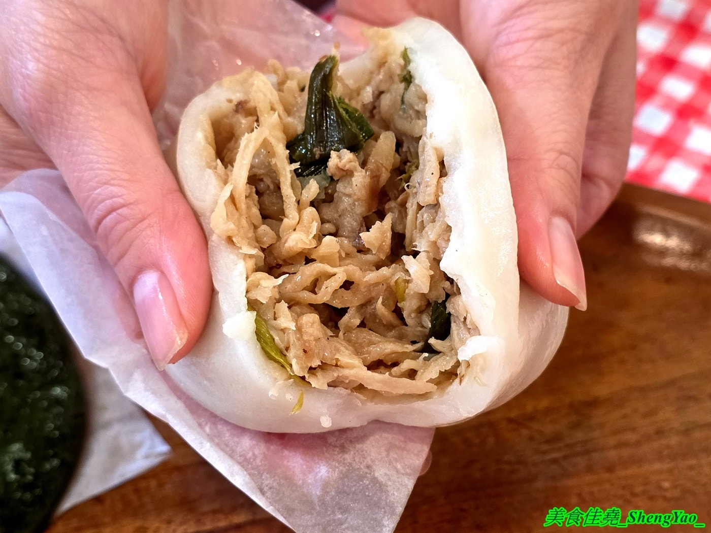 [台中清水]外婆的包粿 – 海線罕見的客家美食，當日現包客家菜包和艾草粿，口味多樣，用料實在，內餡包好包滿，一次買十顆還會送一顆。