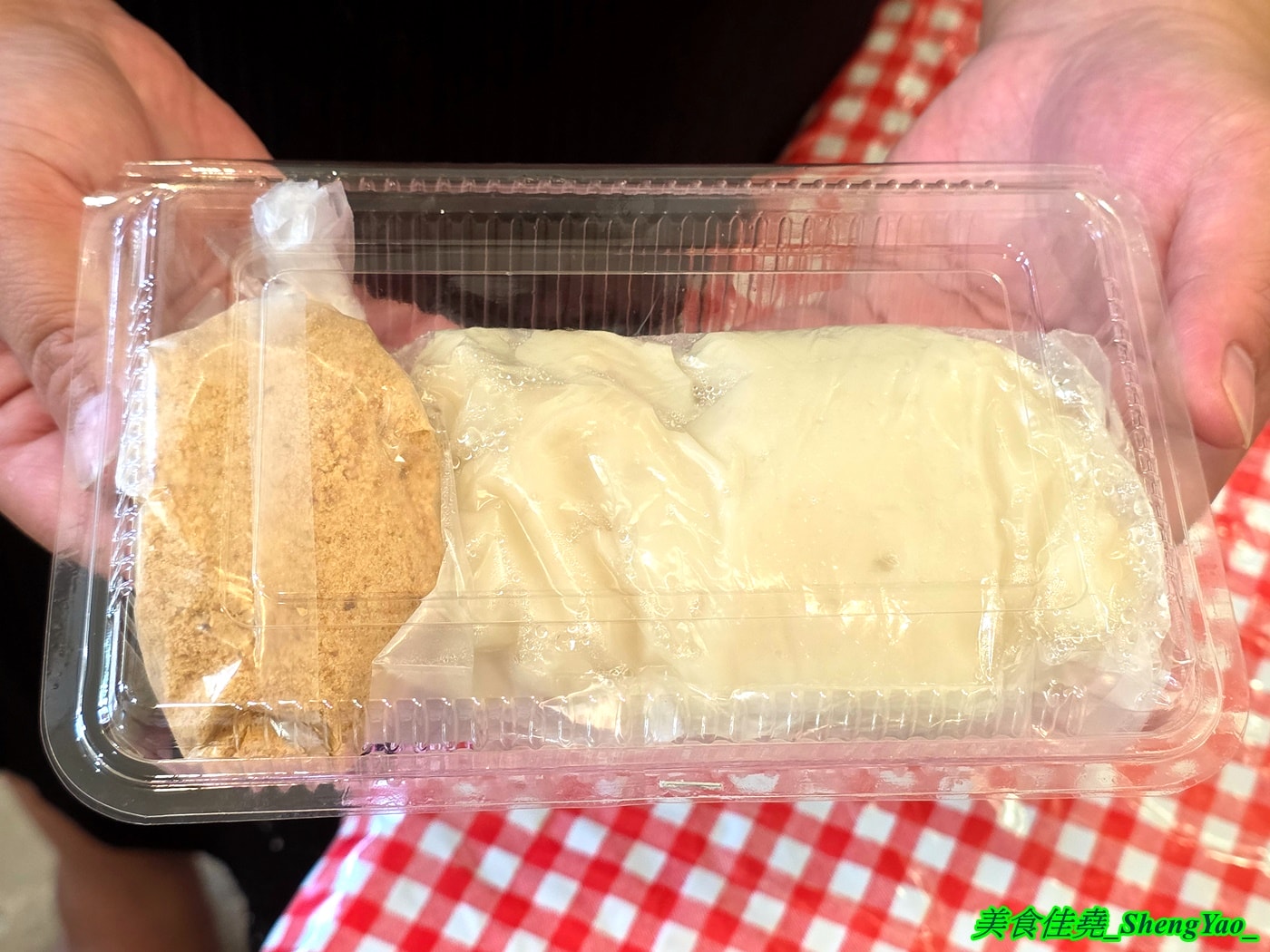 [台中清水]外婆的包粿 – 海線罕見的客家美食，當日現包客家菜包和艾草粿，口味多樣，用料實在，內餡包好包滿，一次買十顆還會送一顆。