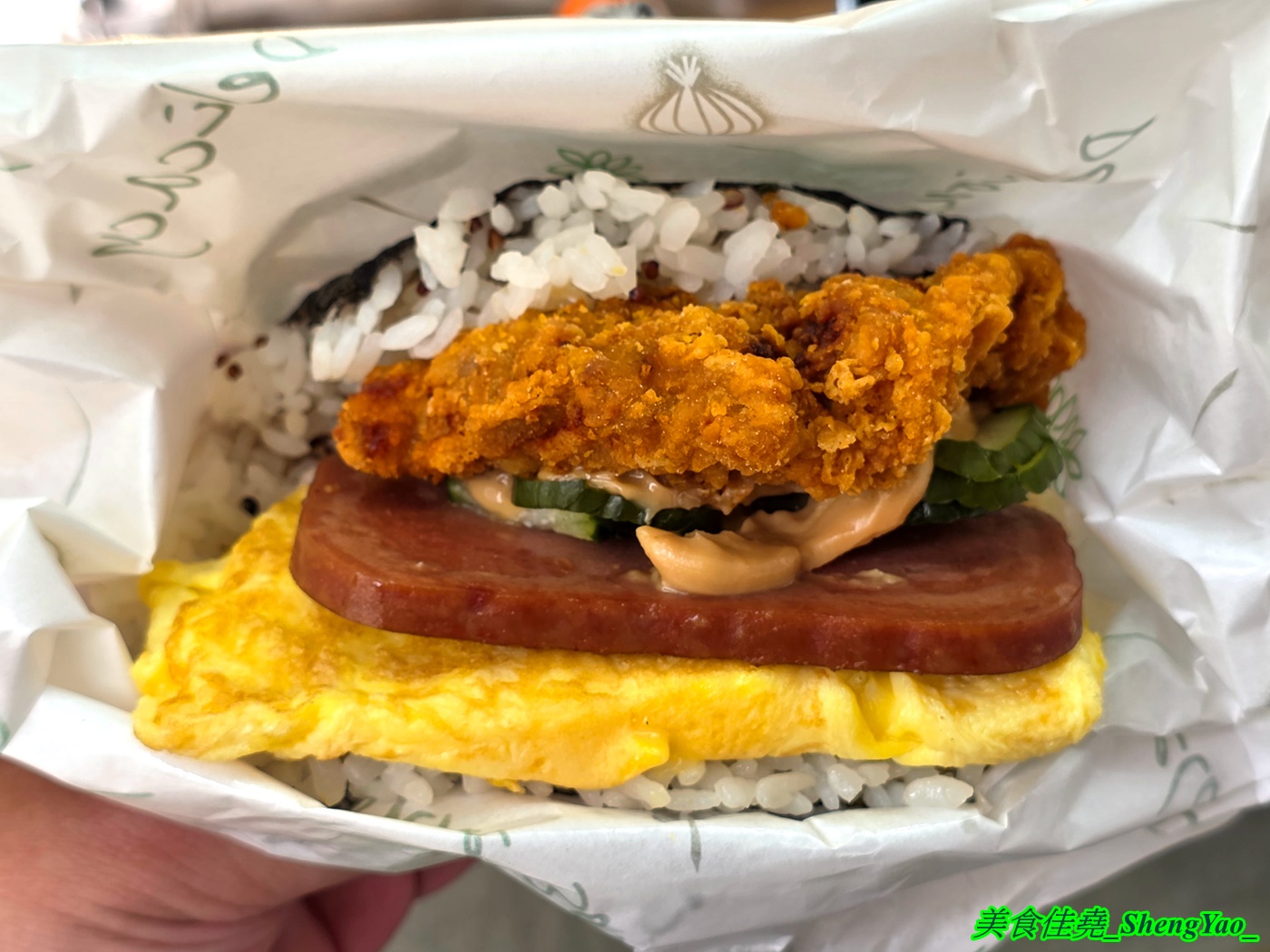 [台中清水]亞米養生飯糰 – 海線好吃的養生沖繩飯糰，米飯是用對身體有好處的紅藜麥飯，內餡用料實在，吃完有飽足感。