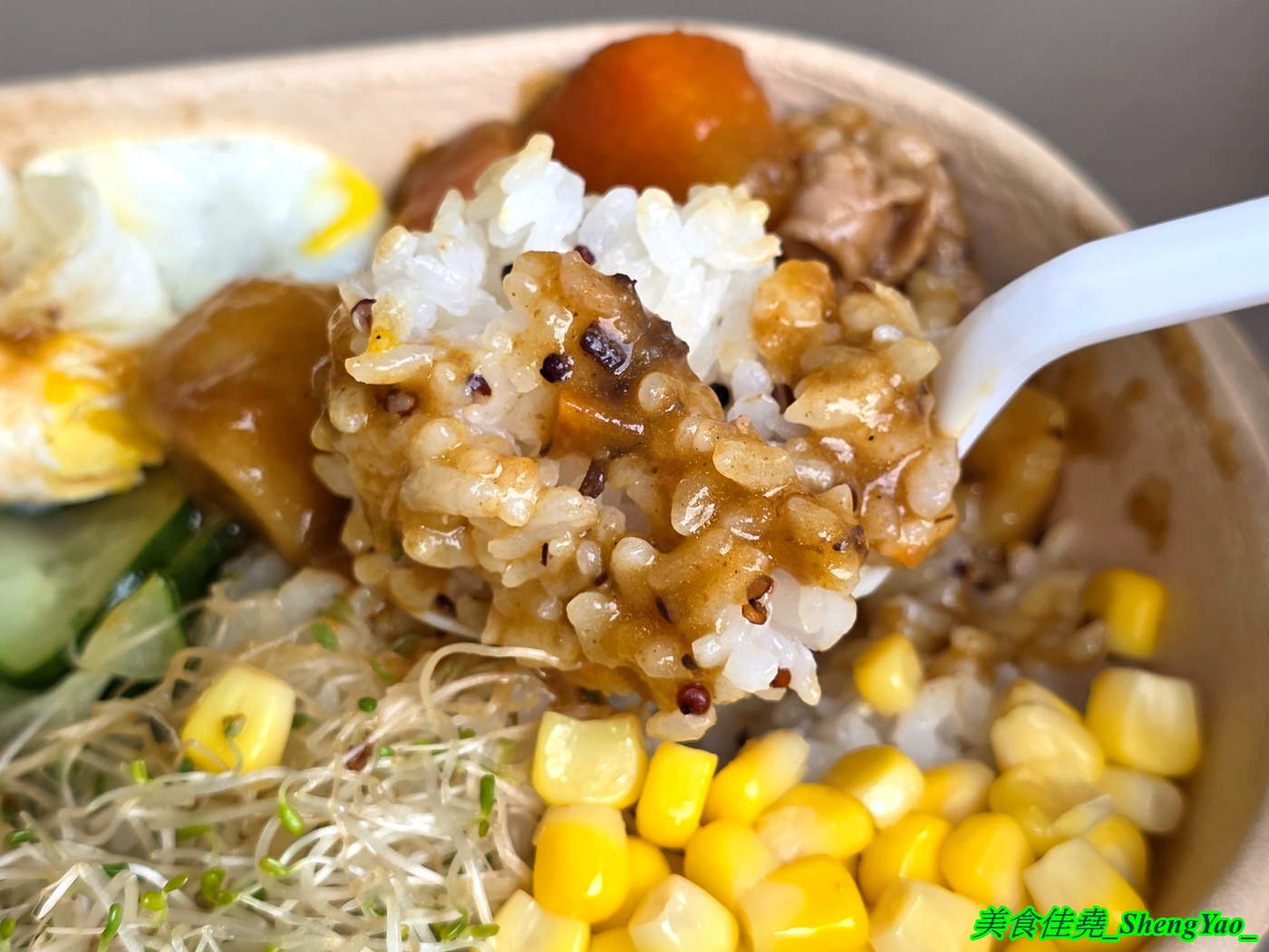 [台中清水]亞米養生飯糰 – 海線好吃的養生沖繩飯糰，米飯是用對身體有好處的紅藜麥飯，內餡用料實在，吃完有飽足感。