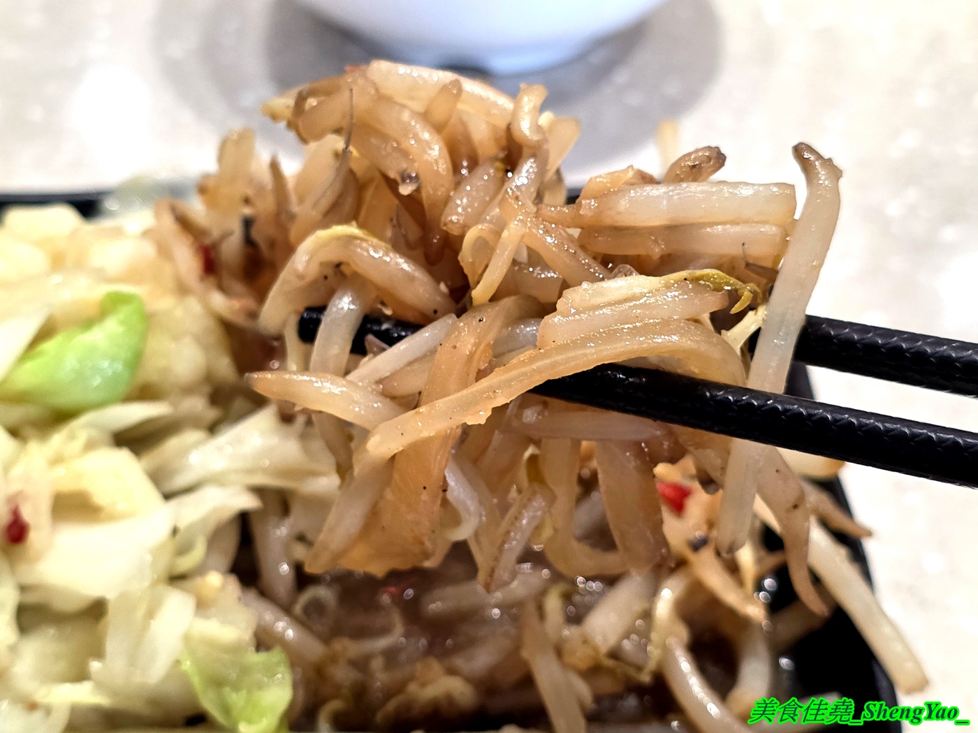 [台中沙鹿]食鮮森鐵板燒 – 海線沙鹿新開幕鐵板燒，有罕見的包手女師傅，青菜可無限續，自助吧除了白飯湯品飲料冰品還有蛋炒飯和小炒料理。