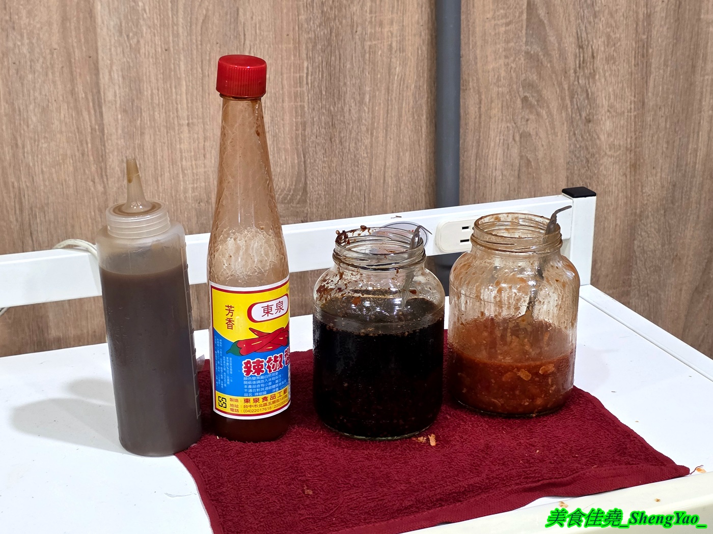 [台中沙鹿]華山鵝肉 – 北漂上來的嘉義鵝肉名店，有鹹水鵝和燻茶鵝兩種可選，鵝肉部位價格明確，合理又不貴，5/29開幕連續六天鵝肉飯小碗內用一律只要10元。