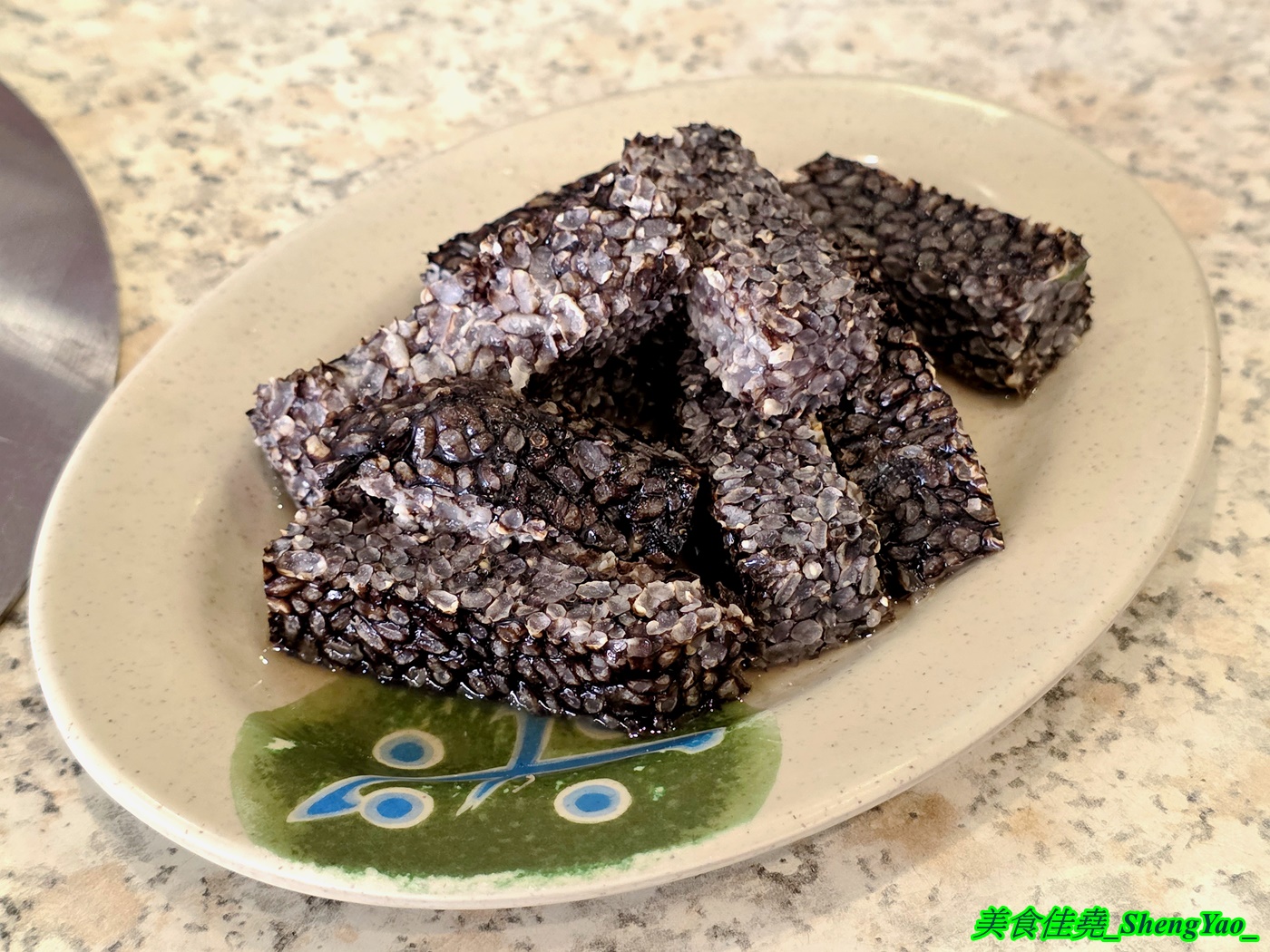 [台中沙鹿]華山鵝肉 – 北漂上來的嘉義鵝肉名店，有鹹水鵝和燻茶鵝兩種可選，鵝肉部位價格明確，合理又不貴，5/29開幕連續六天鵝肉飯小碗內用一律只要10元。