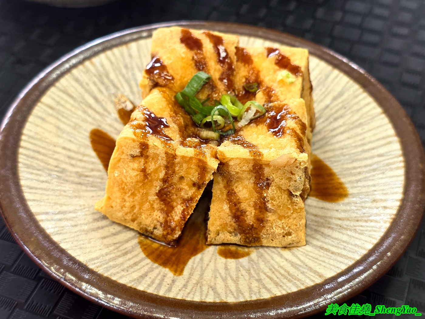 [台中沙鹿]虎拉撒什錦麵 – 彰化開過來的古早味什錦麵，還有芋頭米粉湯和多樣特色小菜，用料實在大份量，口味較為清淡。