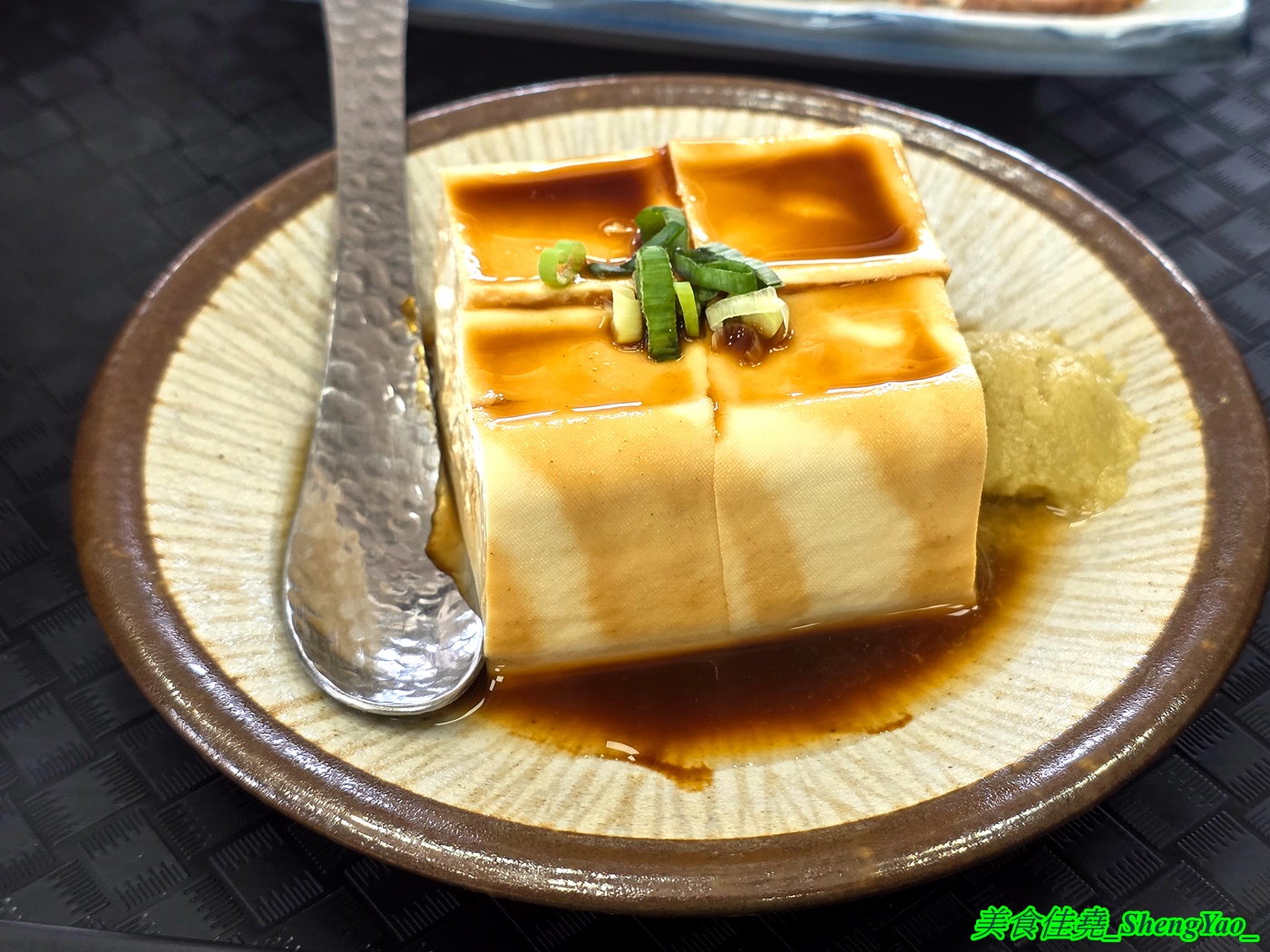 [台中沙鹿]虎拉撒什錦麵 – 彰化開過來的古早味什錦麵，還有芋頭米粉湯和多樣特色小菜，用料實在大份量，口味較為清淡。