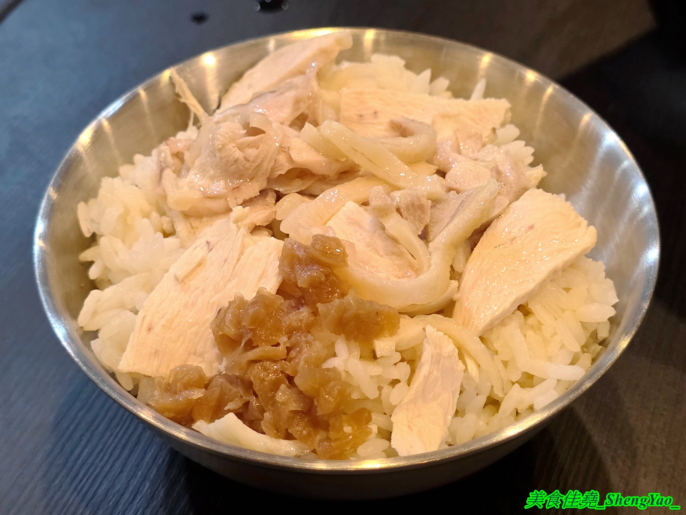[台中清水]清蒸臭豆腐 – 店名很隨意，但東西不隨便，蒸臭豆腐三種口味各有特色，還有炸臭豆腐、水晶雞肉飯和炒烏龍麵也好吃。