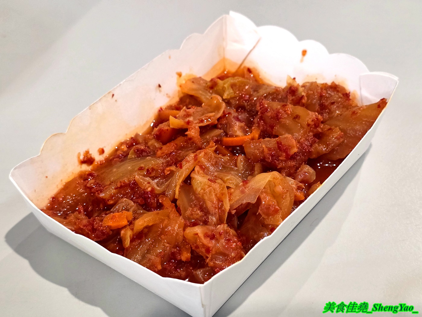 [台中沙鹿]金霸排骨酥麵 – 海線新開幕的平價排骨酥麵，用料實在一碗只賣80元，小菜和炸物也很有特色，居然還有賣獅子頭。