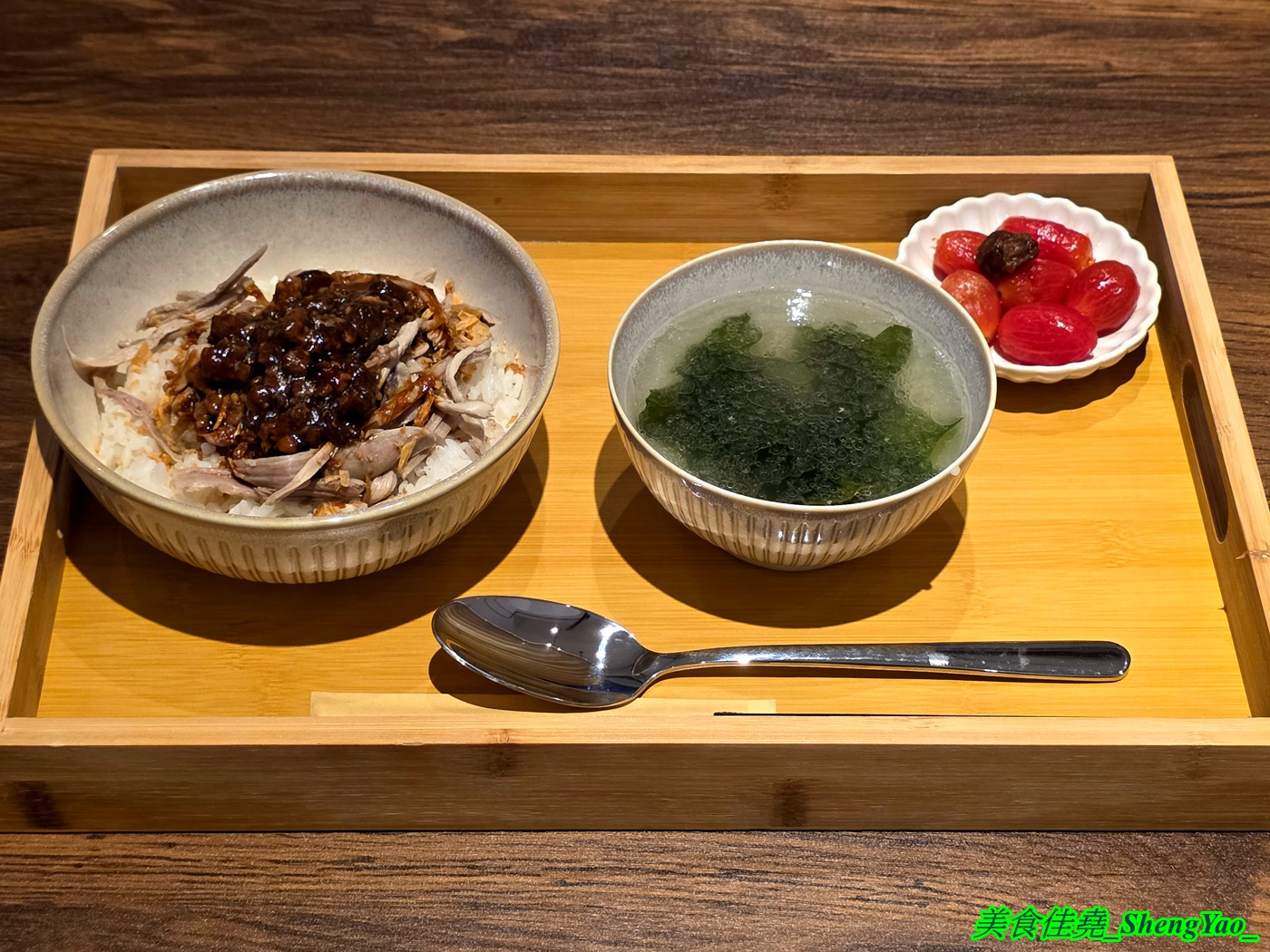 [台中清水]好料日常 – 海線清水罕見的文青風手路菜餐館，有單人份主食也有多人手路菜及海鮮料理，用餐環境猶如咖啡廳，氛圍感十足。