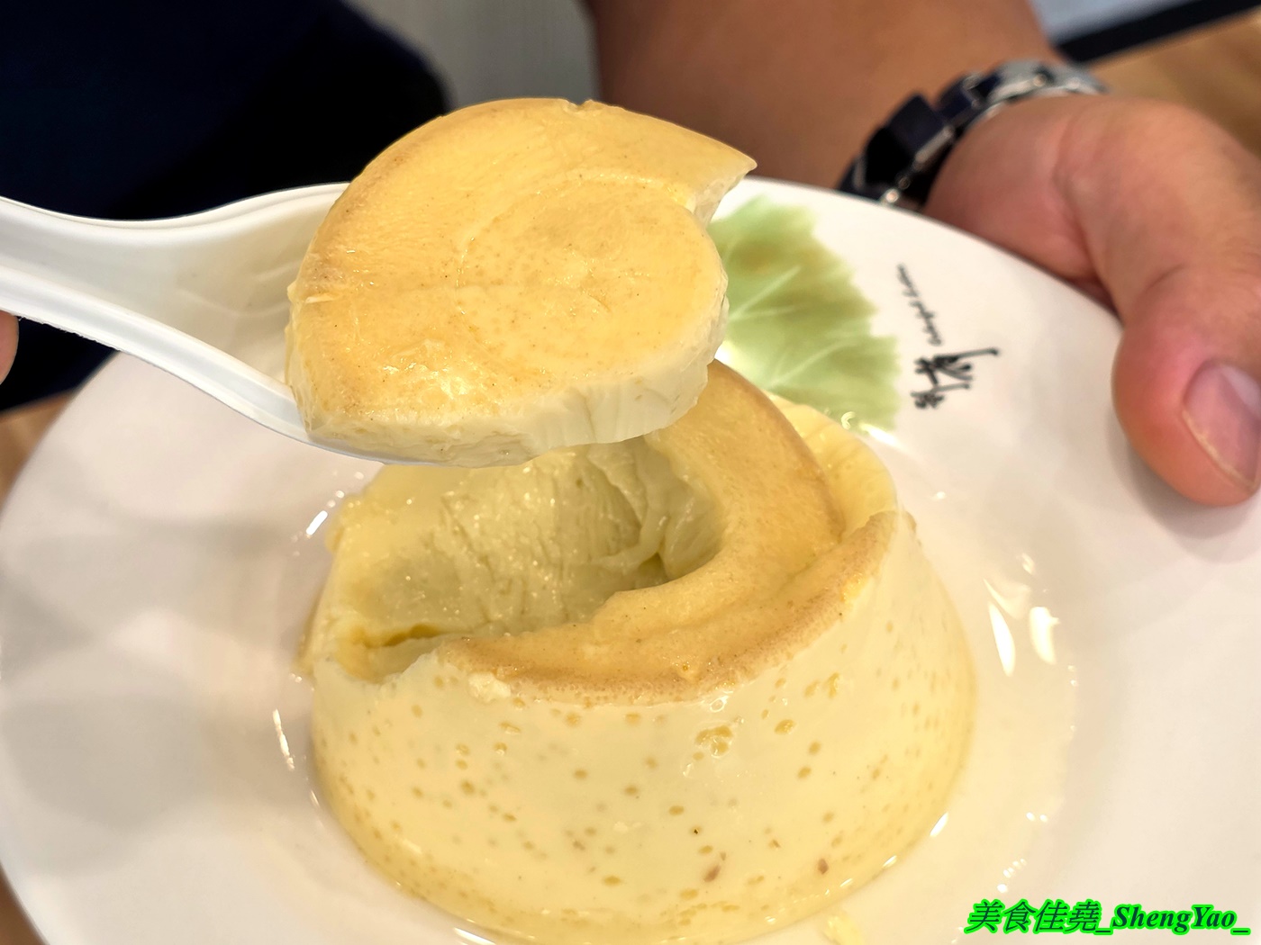[台中沙鹿]鴻門鴨肉飯 – 台中首創蒸蛋鴨魯飯，還有奇特的蒸蛋當歸湯，蒸蛋口感滑嫩猶如布丁，蒸蛋控不能錯過。