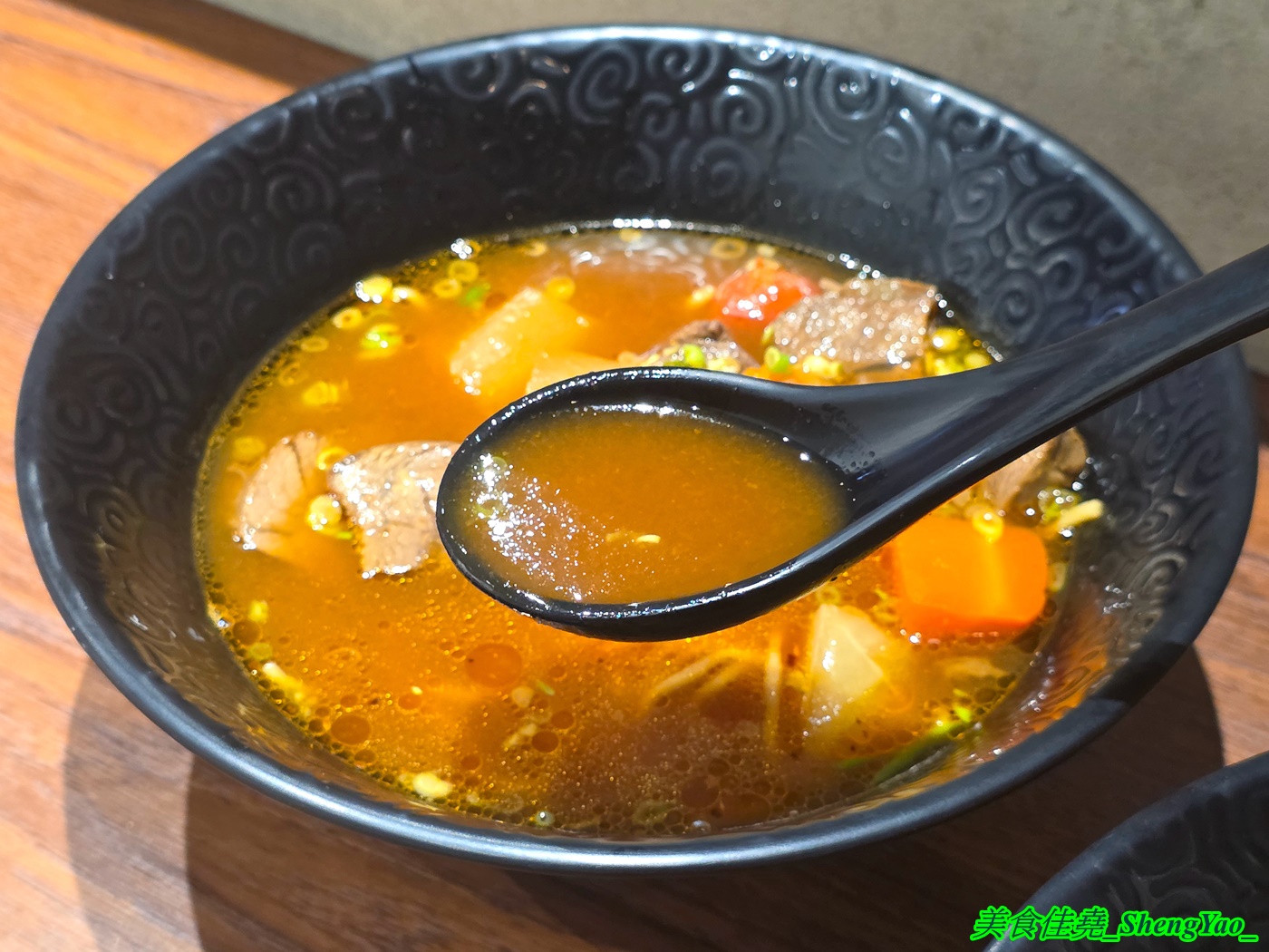 [台中大肚]66牛肉麵 – 海線大肚在地的職人牛肉麵，品項不多但好吃，老闆很有個性。