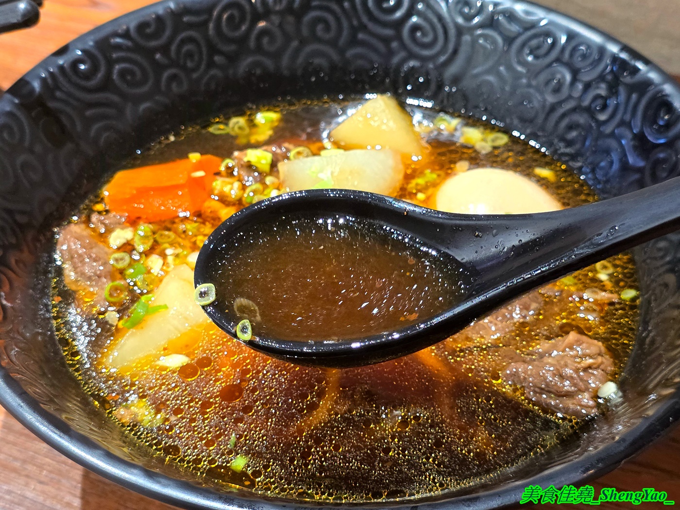 [台中大肚]66牛肉麵 – 海線大肚在地的職人牛肉麵，品項不多但好吃，老闆很有個性。