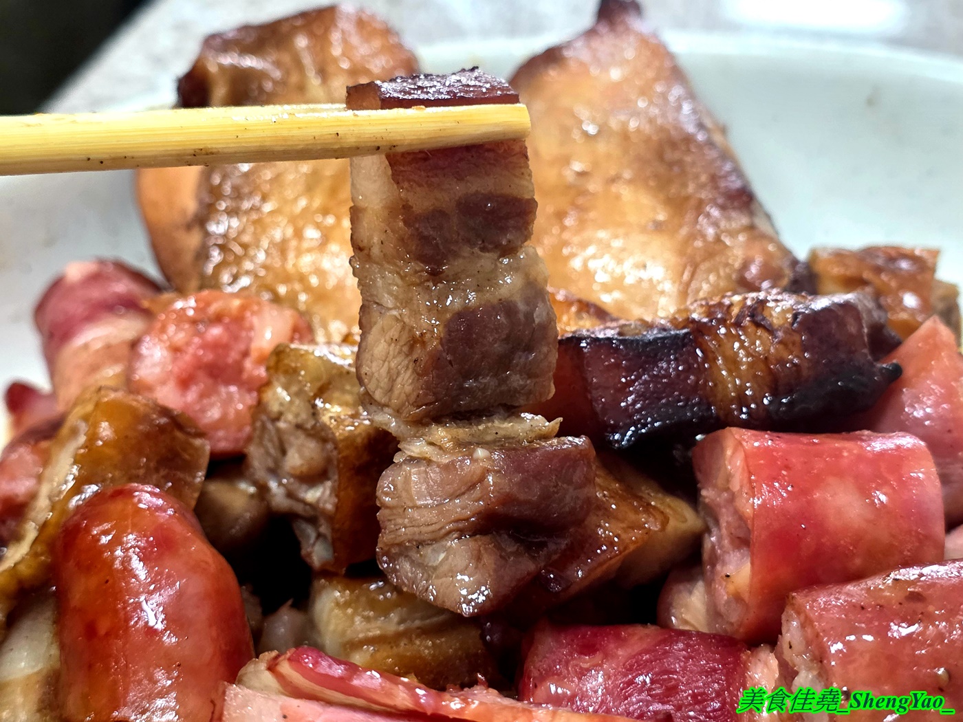[台中沙鹿]66蜜汁燒烤 – 海線新開幕蜜汁燒烤店，燒烤10元起還有賣冷盤涼菜，附設內用區可內用，營業到半夜1點。