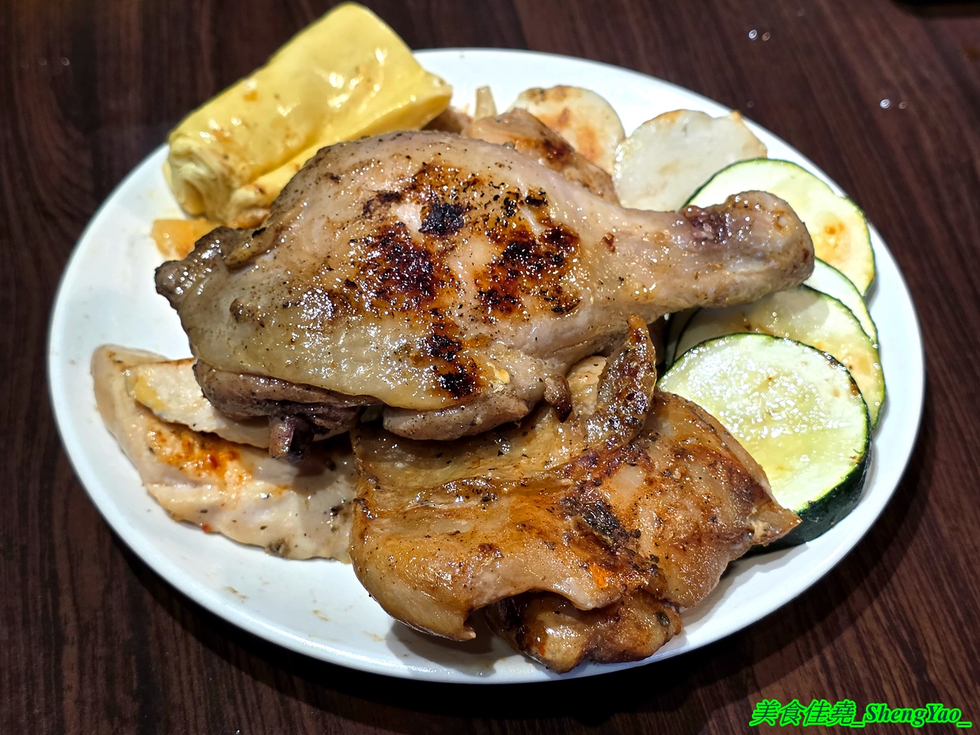[台中龍井]烤肉殿 燒肉吃到飽 – 台中新開幕的平民燒烤吃到飽，平日午餐兩小時只要399，肉品加海鮮超過30種，還有滷味小菜炸物、打拋豬飯、壽喜牛飯、豬腳飯。